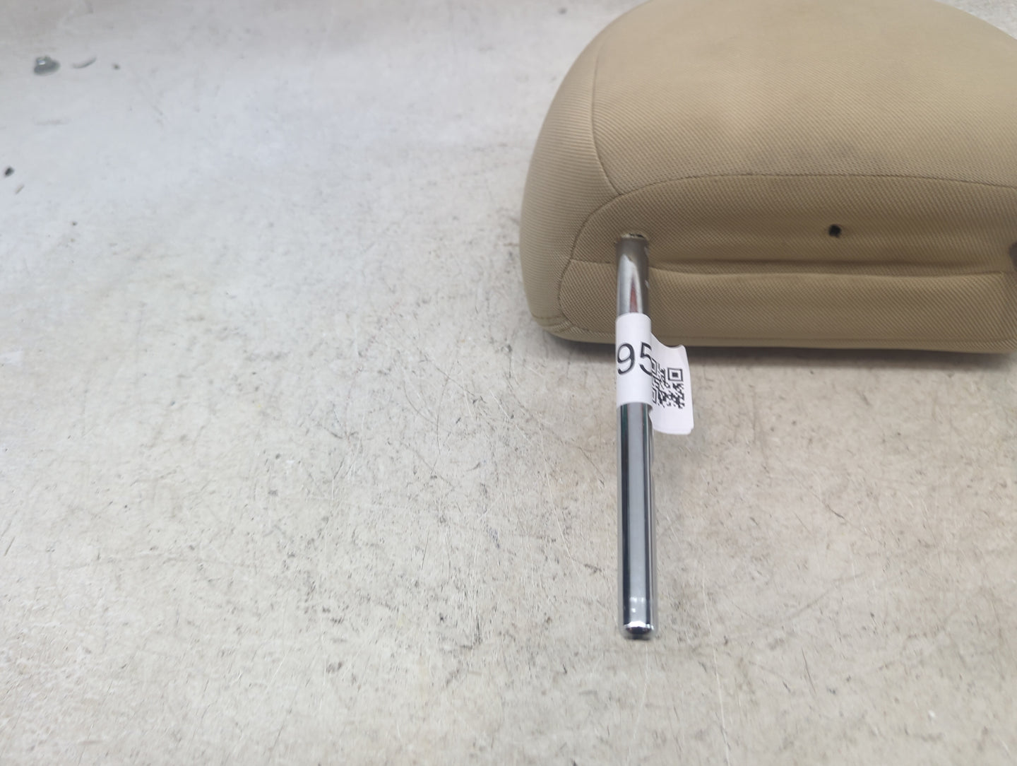 2020 Nissan Rogue Headrest Head Rest Front Driver Seat Beige - Oemusedautoparts1.com