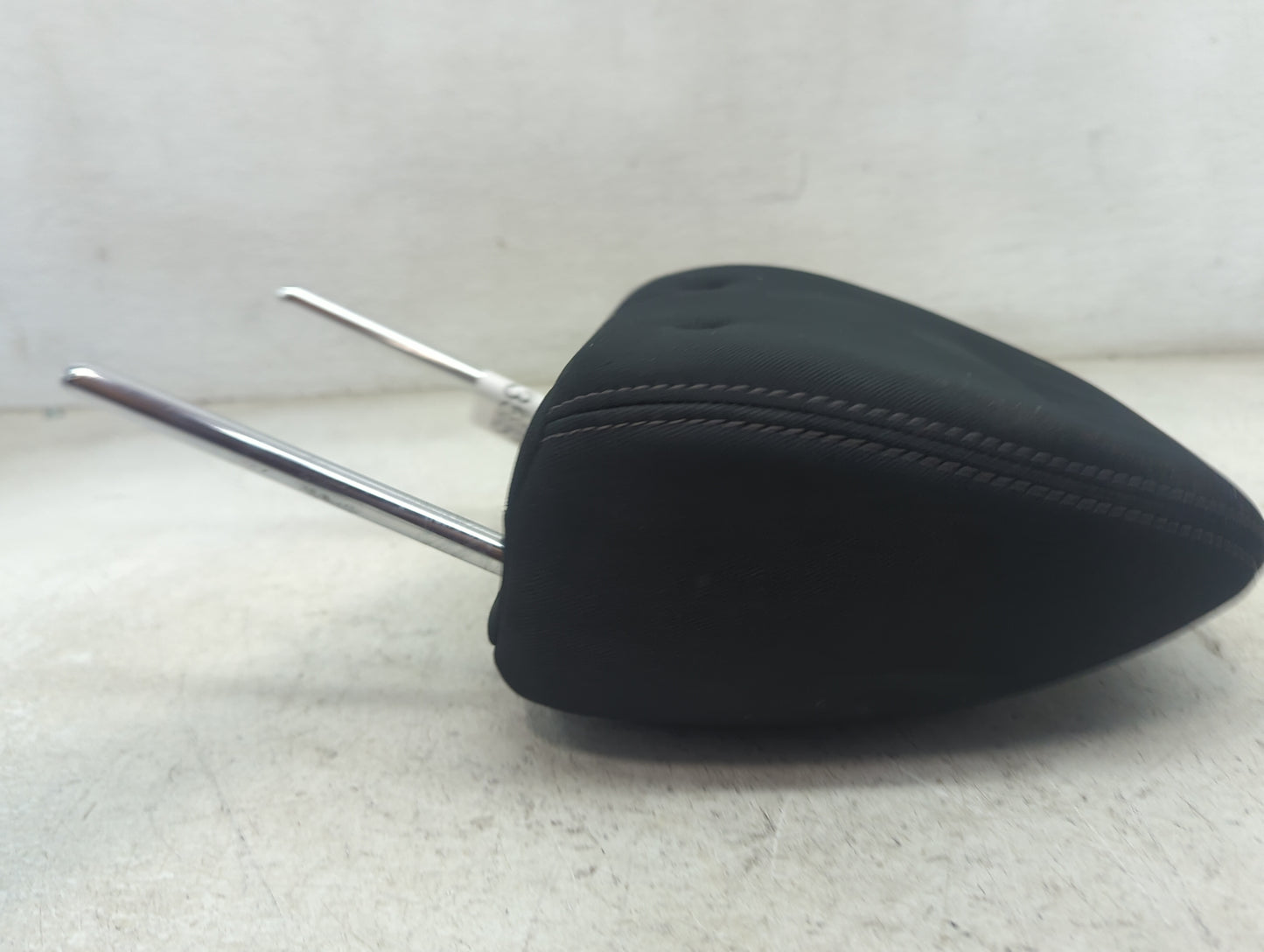 2020 Nissan Rogue Headrest Head Rest Front Driver Seat Black 1473356 - Oemusedautoparts1.com