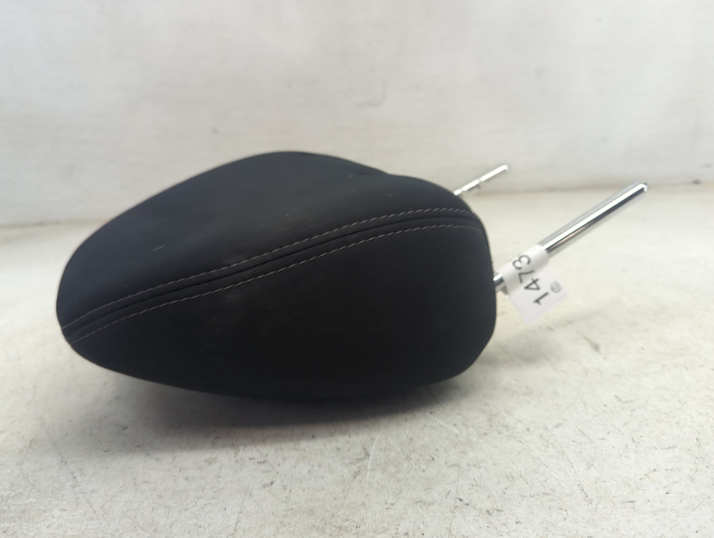 2020 Nissan Rogue Headrest Head Rest Front Driver Seat Black 1473356 - Oemusedautoparts1.com