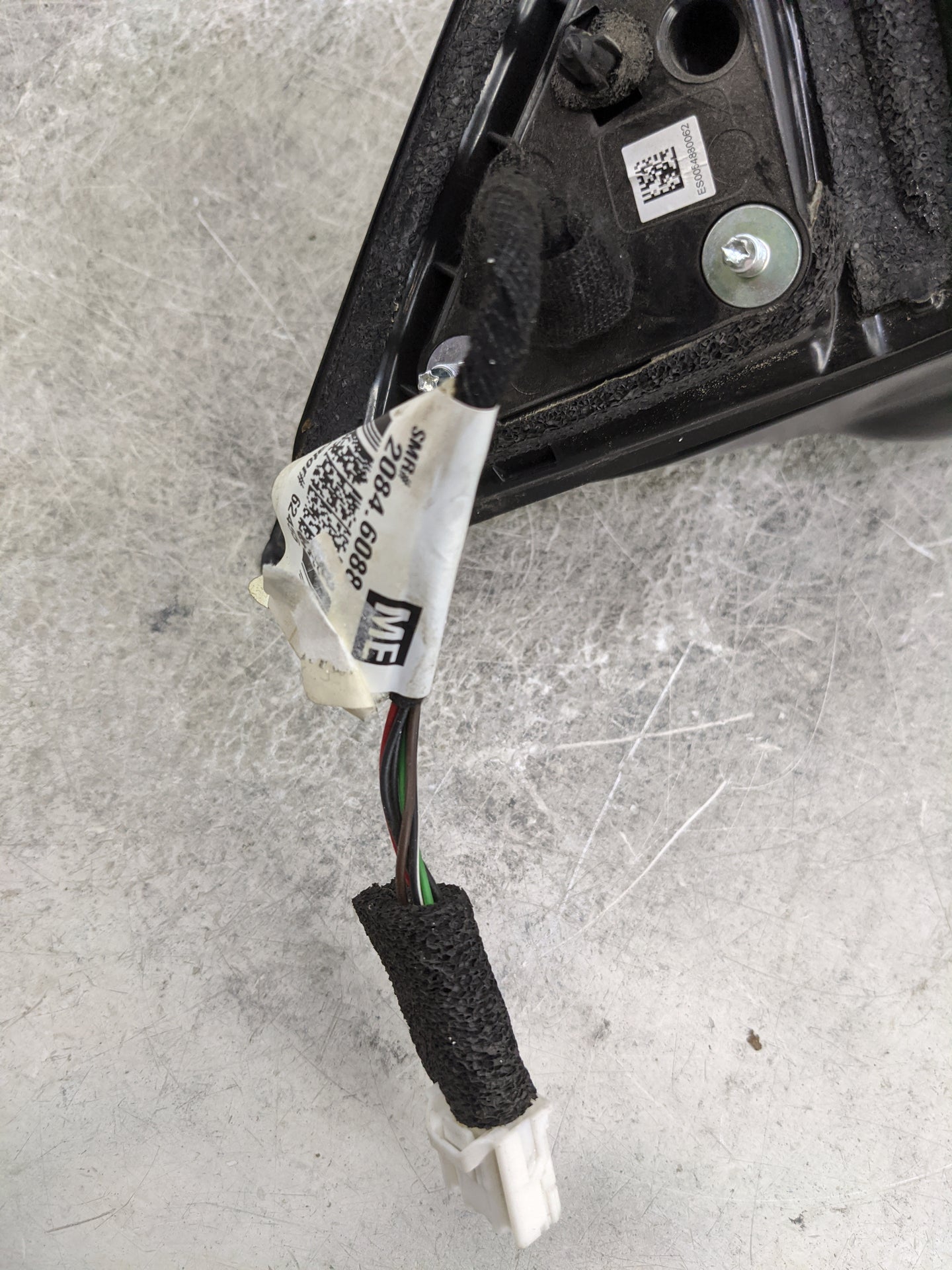 2017-2020 Nissan Rogue Passenger Side View Mirror - Right Door Mirror OEM Used - Oemusedautoparts1.com