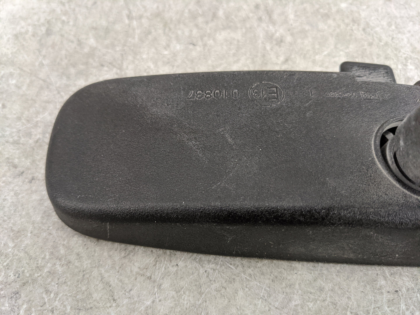2020 Nissan Rogue Interior Rear View Mirror Replacement OEM P/N:A045086 E13 010837 Fits OEM Used Auto Parts - Oemusedautopar