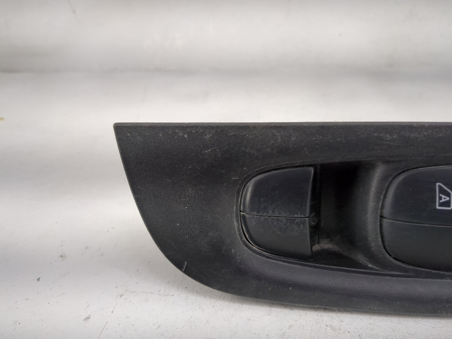 2014-2020 Nissan Rogue Passenger Right Power Window Switch 254014ba5a 1478489 - Oemusedautoparts1.com