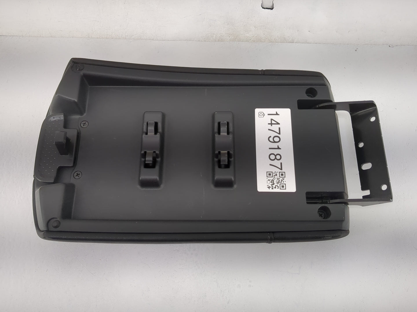 2020 Nissan Rogue Center Console Armrest Cover Lid Fits OEM Used Auto Parts - Oemusedautoparts1.com