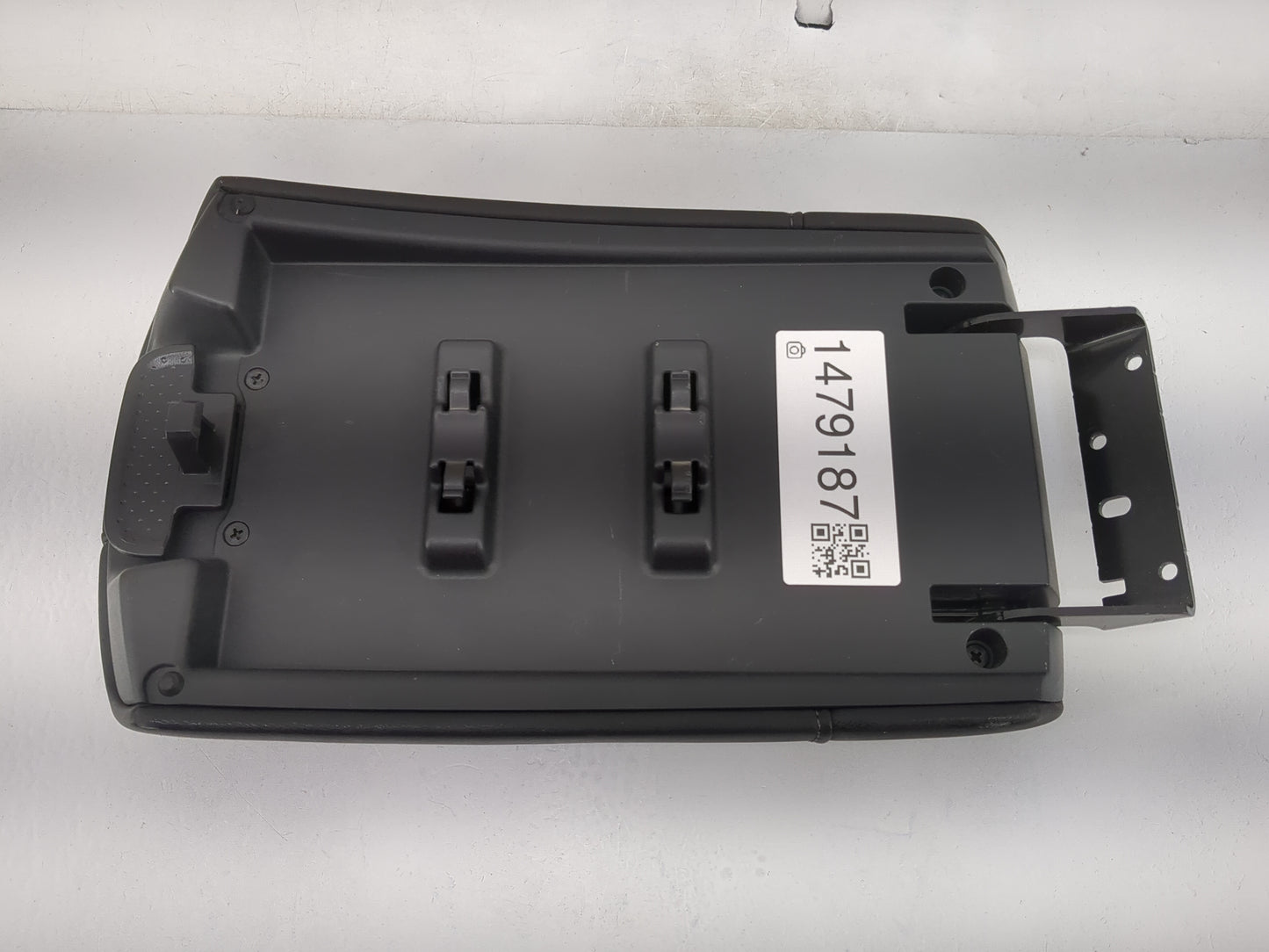 2020 Nissan Rogue Center Console Armrest Cover Lid Fits OEM Used Auto Parts - Oemusedautoparts1.com