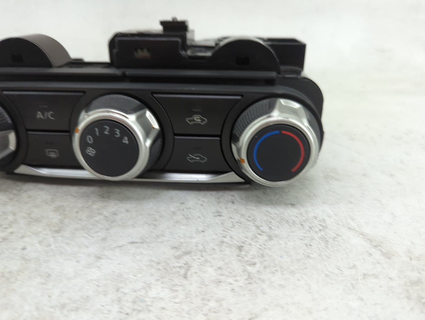 2020 Nissan Rogue Climate Control Module Temperature AC/Heater Replacement P/N:CVU PA1474 Fits OEM Used Auto Parts - Oemused