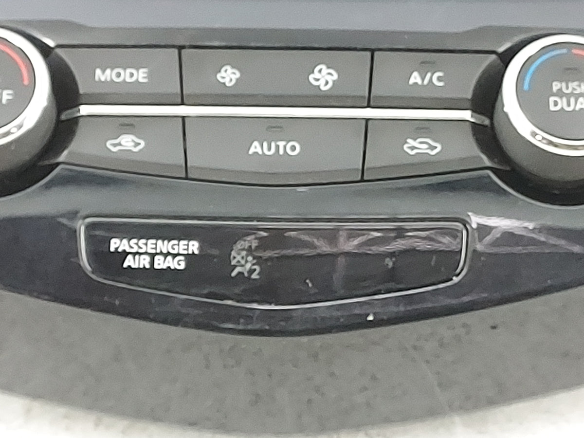 2017-2022 Nissan Rogue Climate Control Module Temperature AC/Heater Replacement P/N:27500 5MA0A Y109A Fits OEM Used Auto Par
