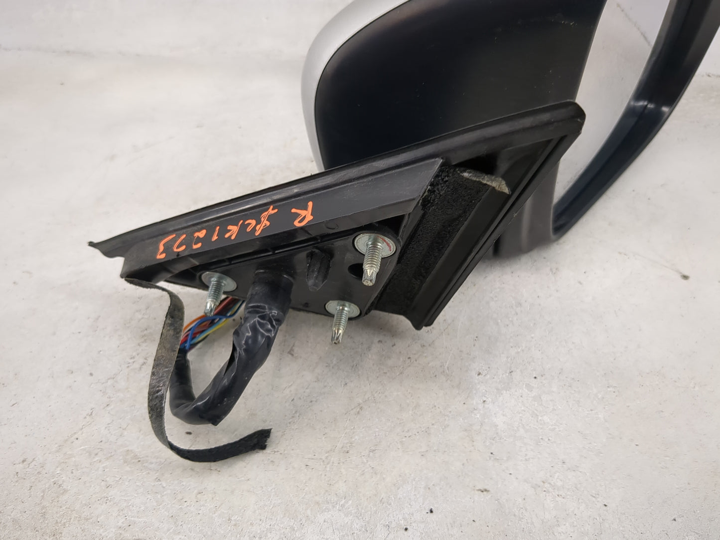 2017-2020 Nissan Rogue Passenger Side View Mirror - Right Door Mirror OEM Used - Oemusedautoparts1.com