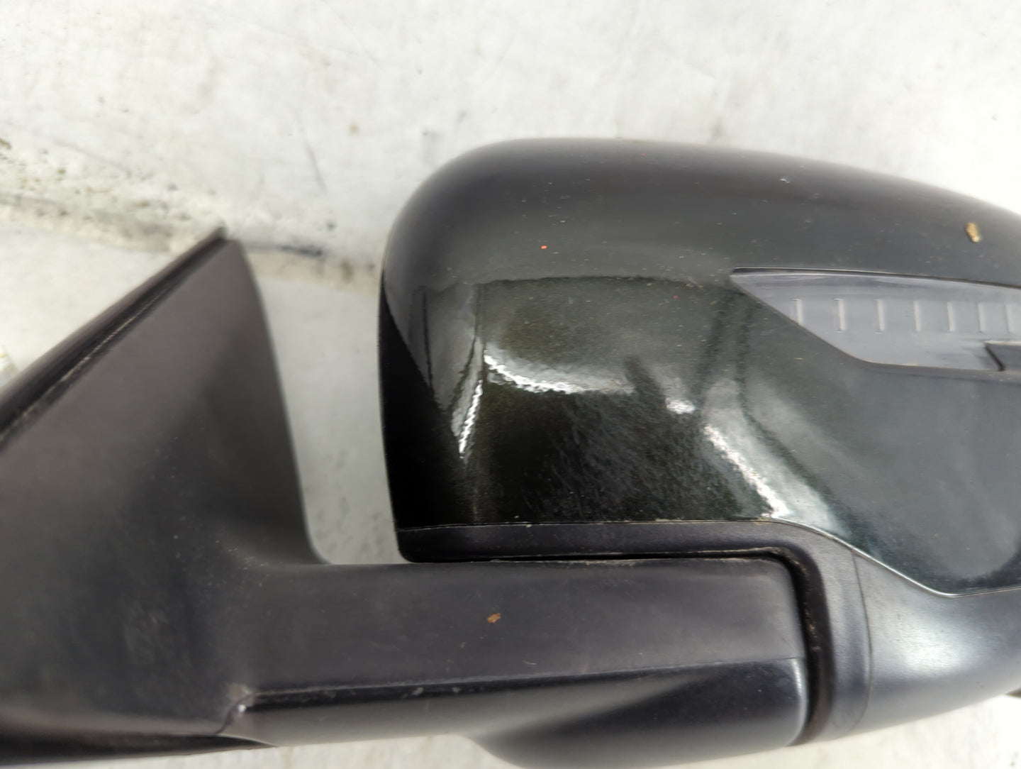 2020 Nissan Rogue Driver Side View Mirror - Left Door Mirror OEM Used - Oemusedautoparts1.com