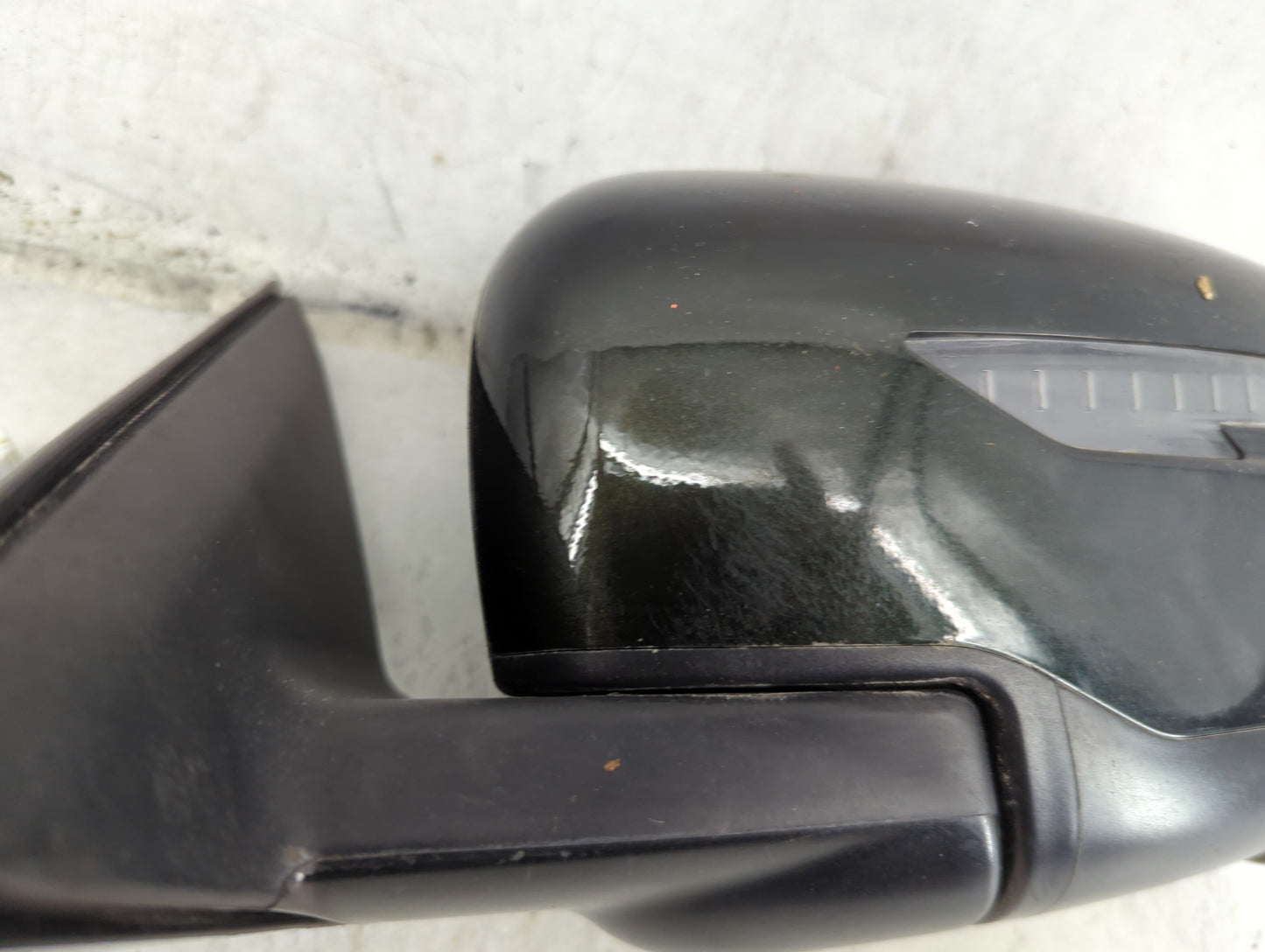 2020 Nissan Rogue Driver Side View Mirror - Left Door Mirror OEM Used - Oemusedautoparts1.com