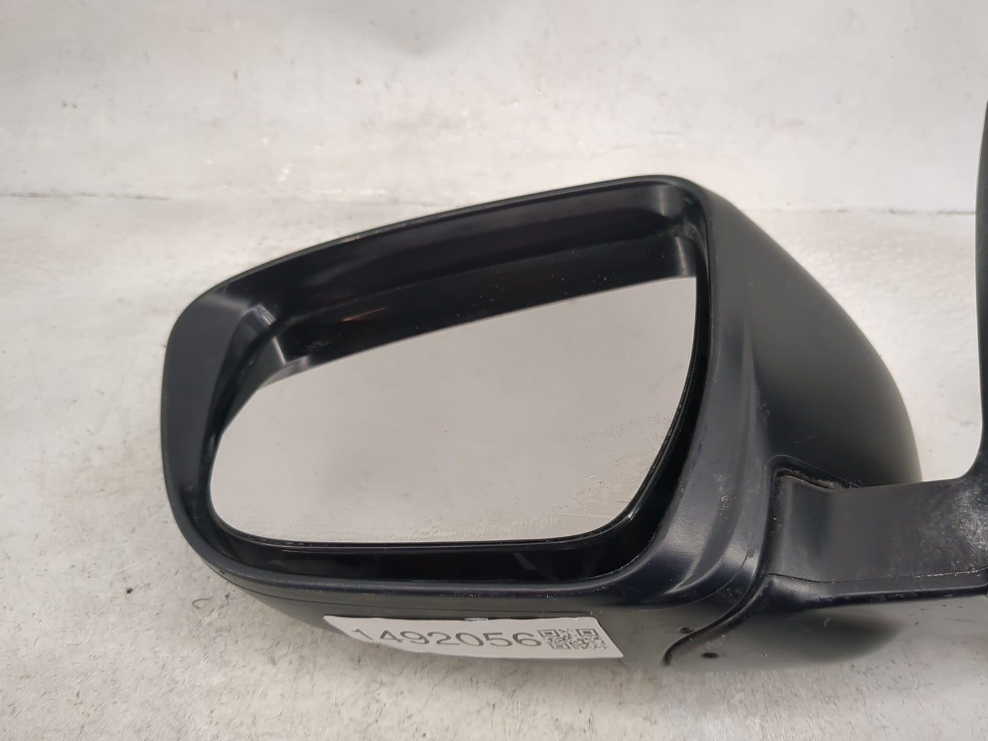 2017-2020 Nissan Rogue Driver Side View Mirror - Left Door Mirror OEM Used - Oemusedautoparts1.com