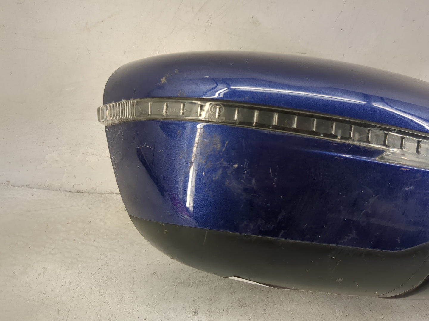 2017-2020 Nissan Rogue Passenger Side View Mirror - Right Door Mirror OEM Used - Oemusedautoparts1.com