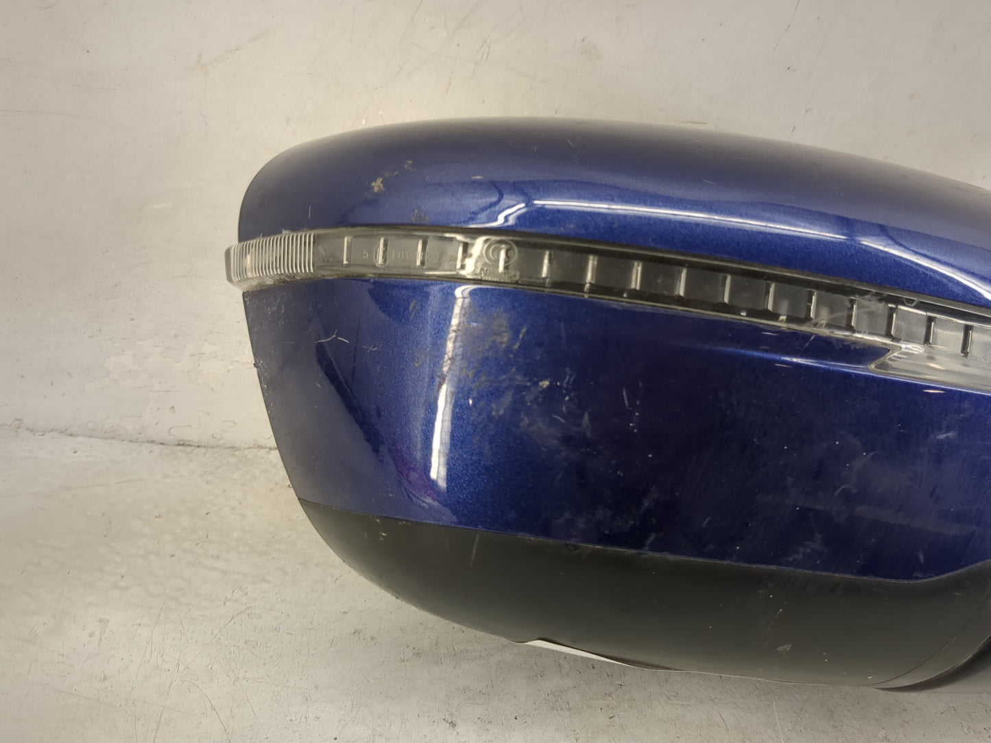 2017-2020 Nissan Rogue Passenger Side View Mirror - Right Door Mirror OEM Used - Oemusedautoparts1.com