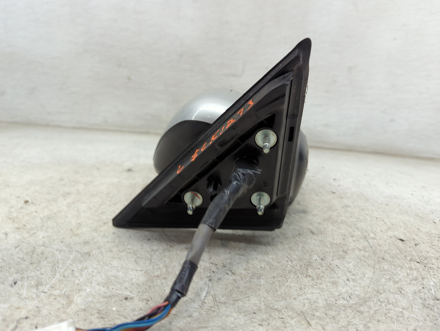 2017-2020 Nissan Rogue Driver Side View Mirror - Left Door Mirror OEM Used - Oemusedautoparts1.com