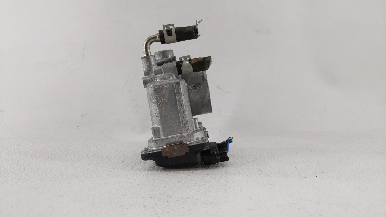 2014-2019 Nissan Rogue Throttle Body P/N:3TA60-01 C 3TA60-01 B, 3TA60-01 A Fits Fits 2013 2014 2015 2016 2017 2018 2019 OEM 