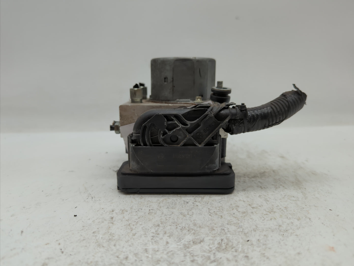 2019 Nissan Rogue ABS Pump Control Module Replacement P/N:47660 7FM6A Fits OEM Used Auto Parts - Oemusedautoparts1.com