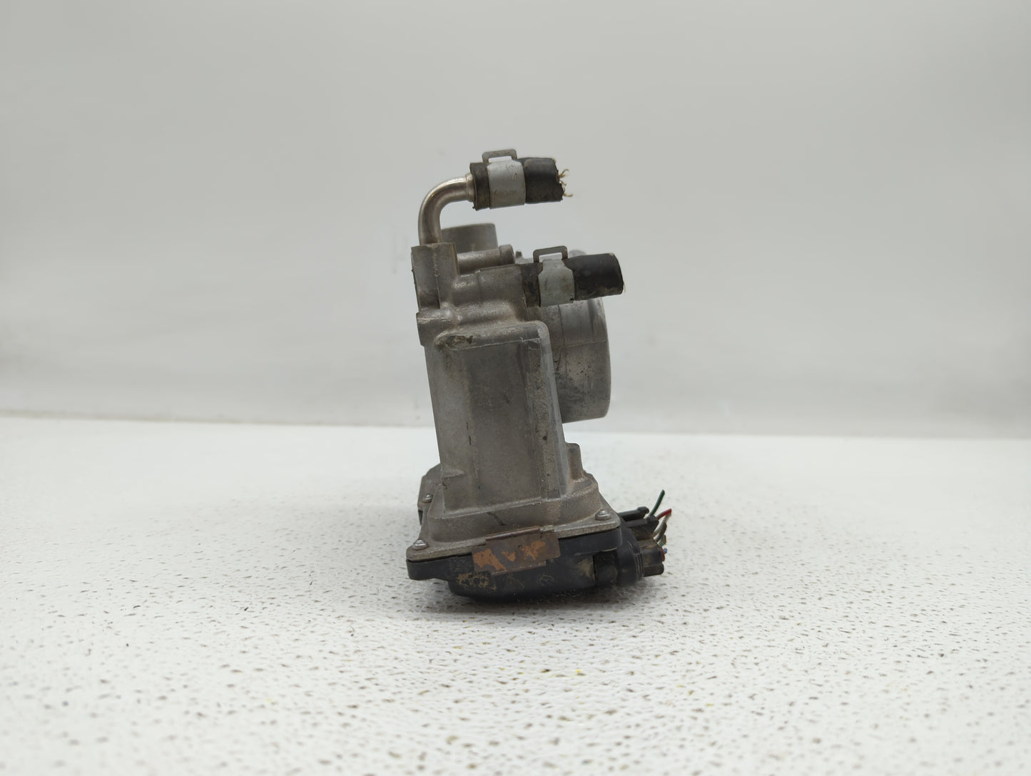 2014-2019 Nissan Rogue Throttle Body P/N:3TA60-01 C 3TA60-01 B, 3TA60-01 A Fits Fits 2013 2014 2015 2016 2017 2018 2019 OEM 