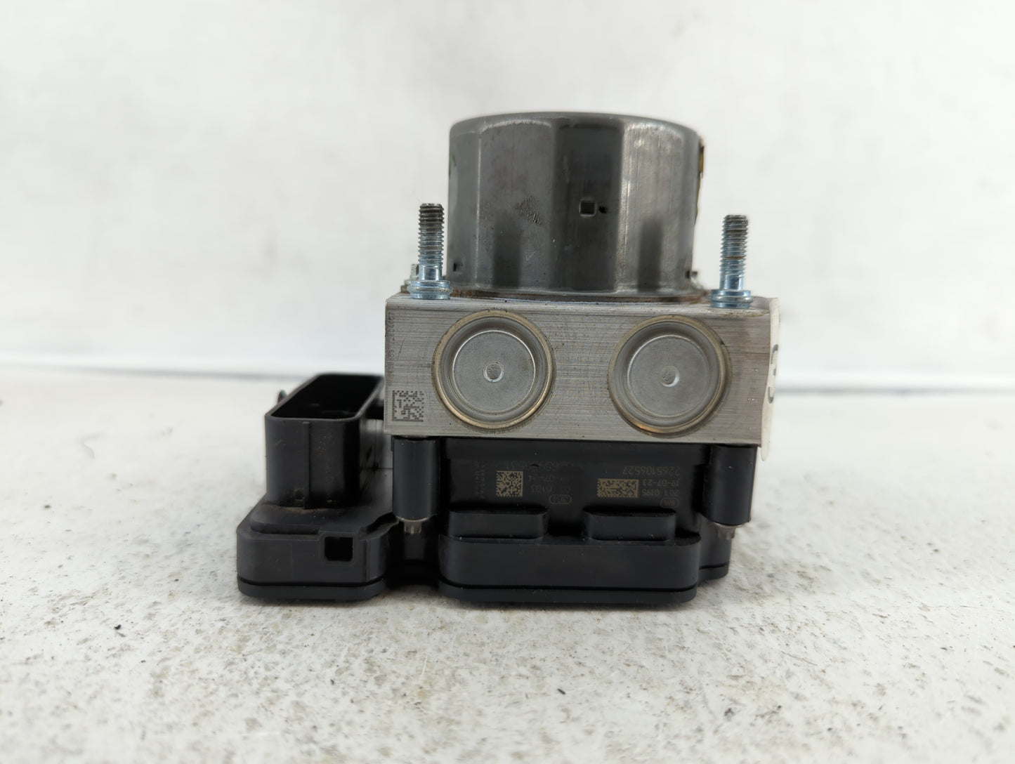 2018-2019 Nissan Rogue ABS Pump Control Module Replacement P/N:47660 9TF2A 47660 9TG2A Fits Fits 2018 2019 OEM Used Auto Par