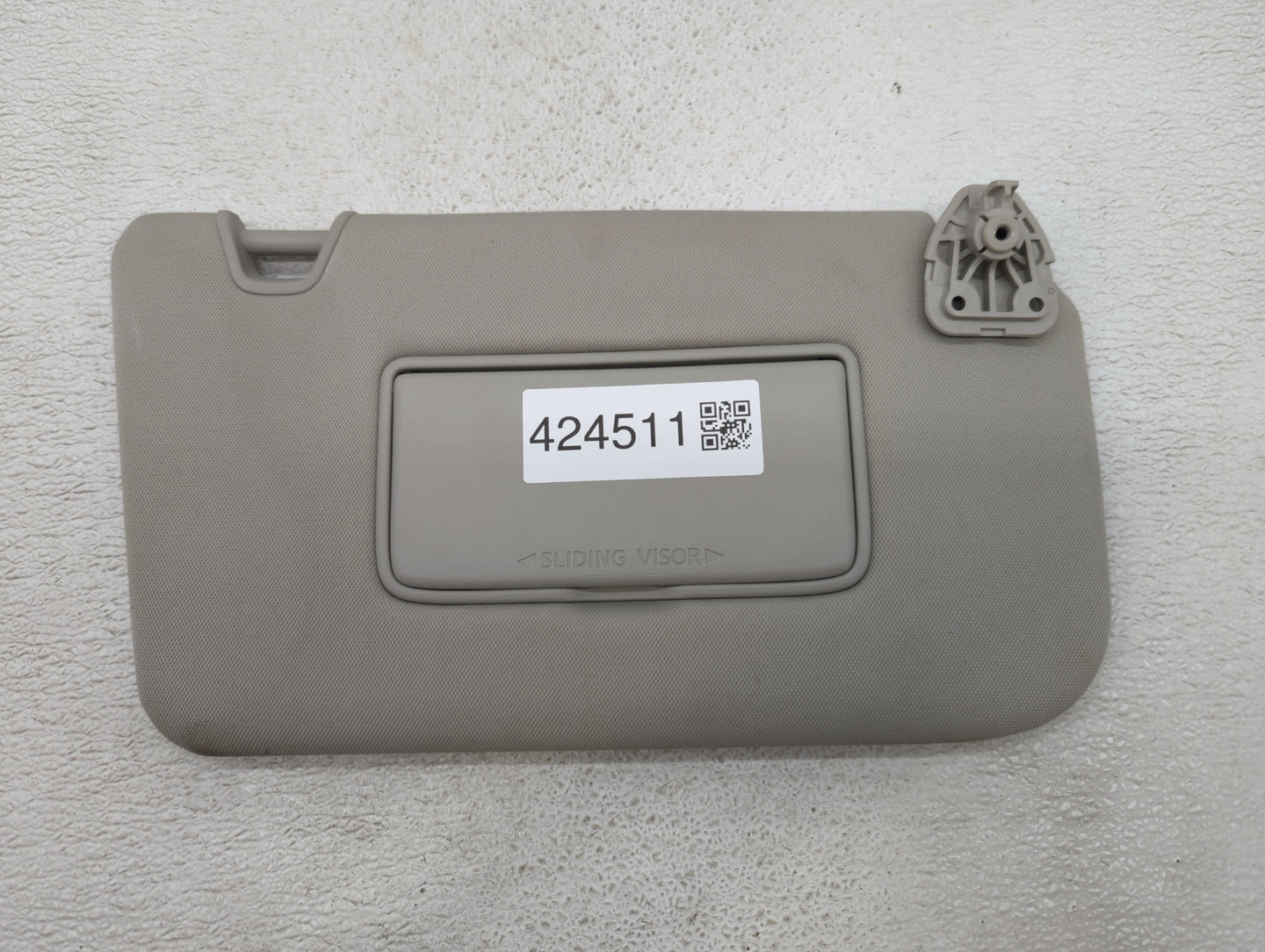 2018-2020 Nissan Rogue Sun Visor Shade Replacement Passenger Right Mirror Fits Fits 2018 2019 2020 OEM Used Auto Parts - Oem