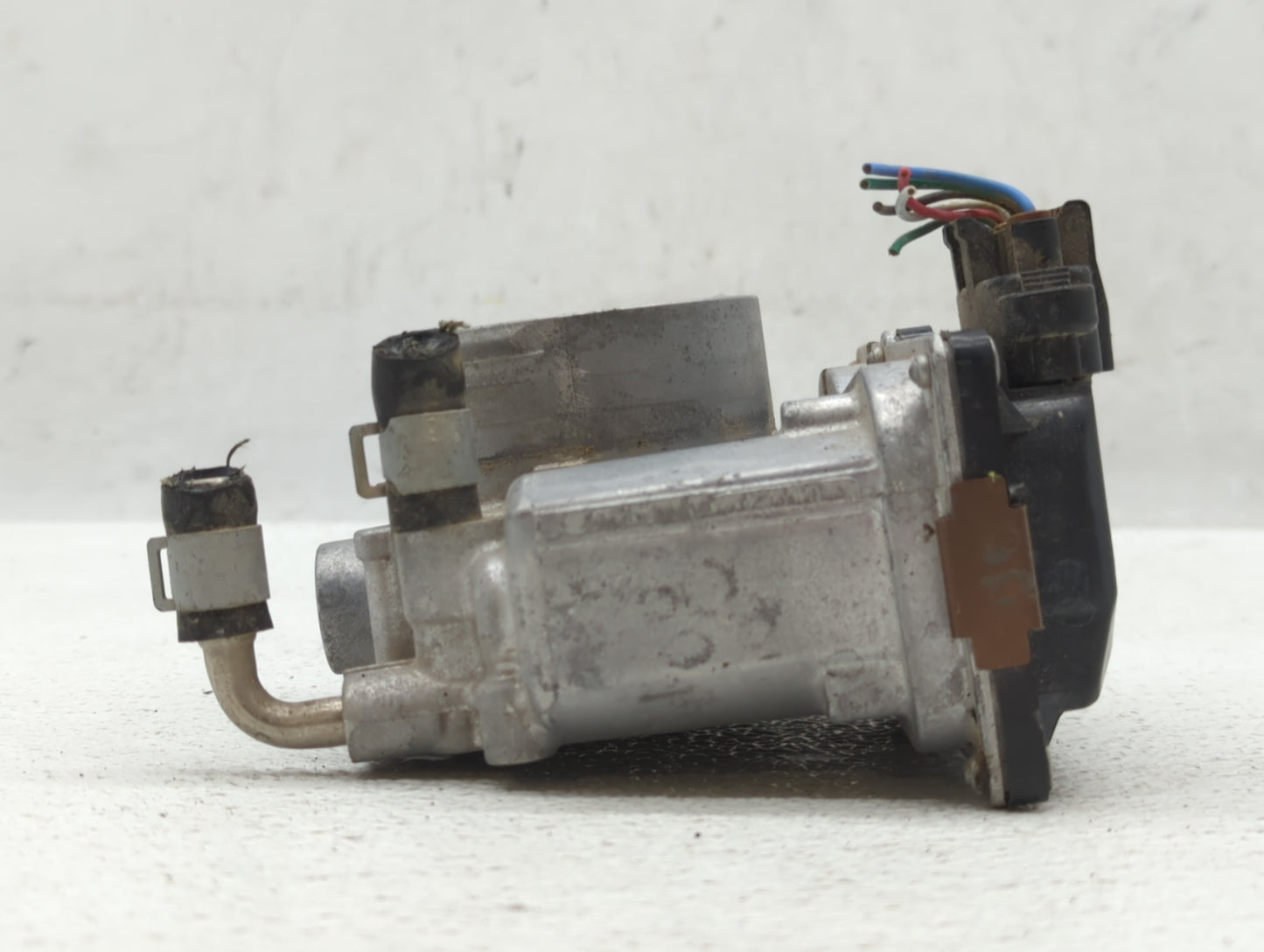 2014-2020 Nissan Rogue Throttle Body P/N:3TA60-01 C Fits Fits 2013 2014 2015 2016 2017 2018 2019 2020 OEM Used Auto Parts - 