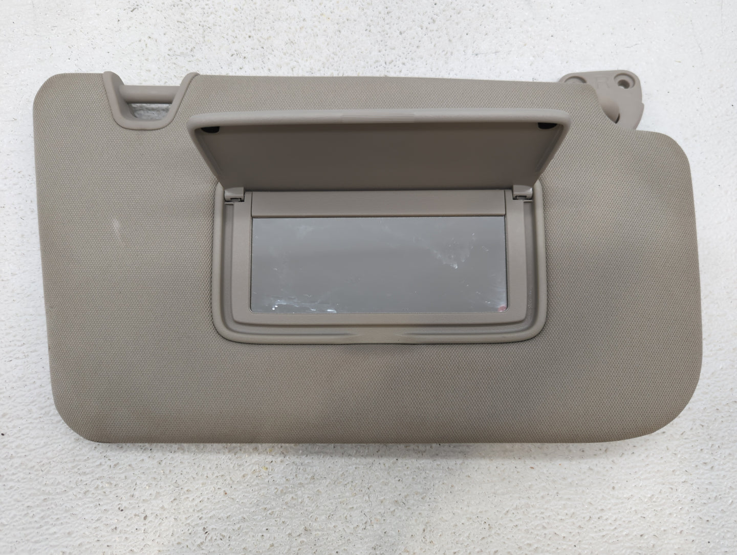 2018-2020 Nissan Rogue Sun Visor Shade Replacement Passenger Right Mirror Fits Fits 2018 2019 2020 OEM Used Auto Parts - Oem