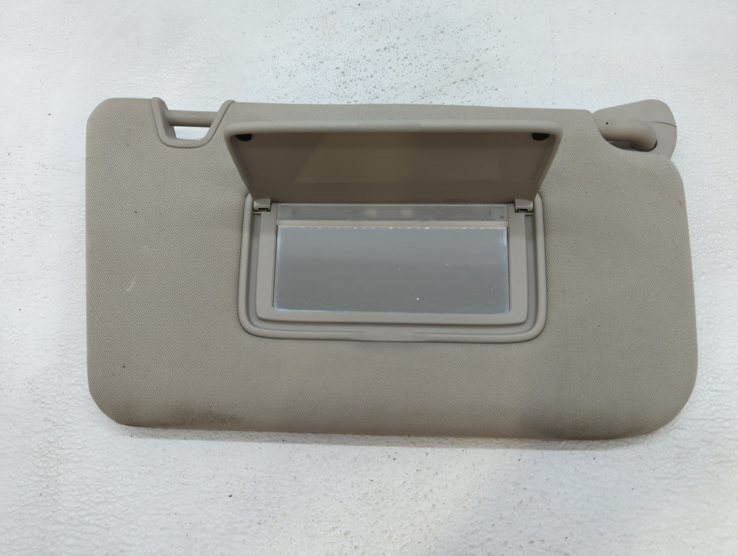 2018-2020 Nissan Rogue Sun Visor Shade Replacement Passenger Right Mirror Fits Fits 2018 2019 2020 OEM Used Auto Parts - Oem