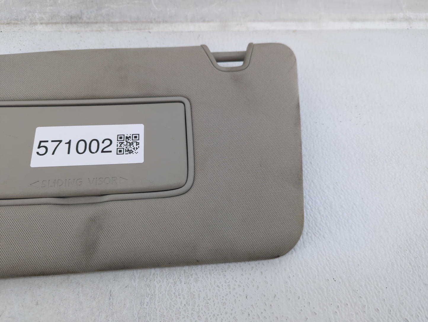 2018-2020 Nissan Rogue Sun Visor Shade Replacement Driver Left Mirror Fits Fits 2018 2019 2020 OEM Used Auto Parts - Oemused