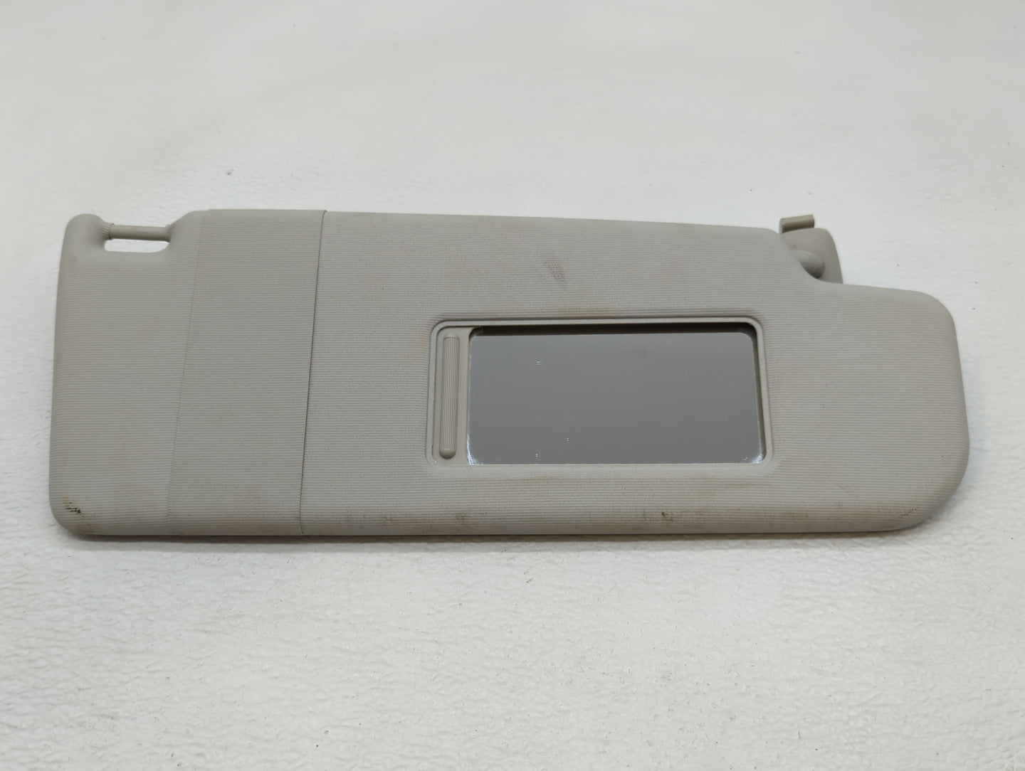 2018-2020 Nissan Rogue Sun Visor Shade Replacement Passenger Right Mirror Fits Fits 2018 2019 2020 OEM Used Auto Parts - Oem