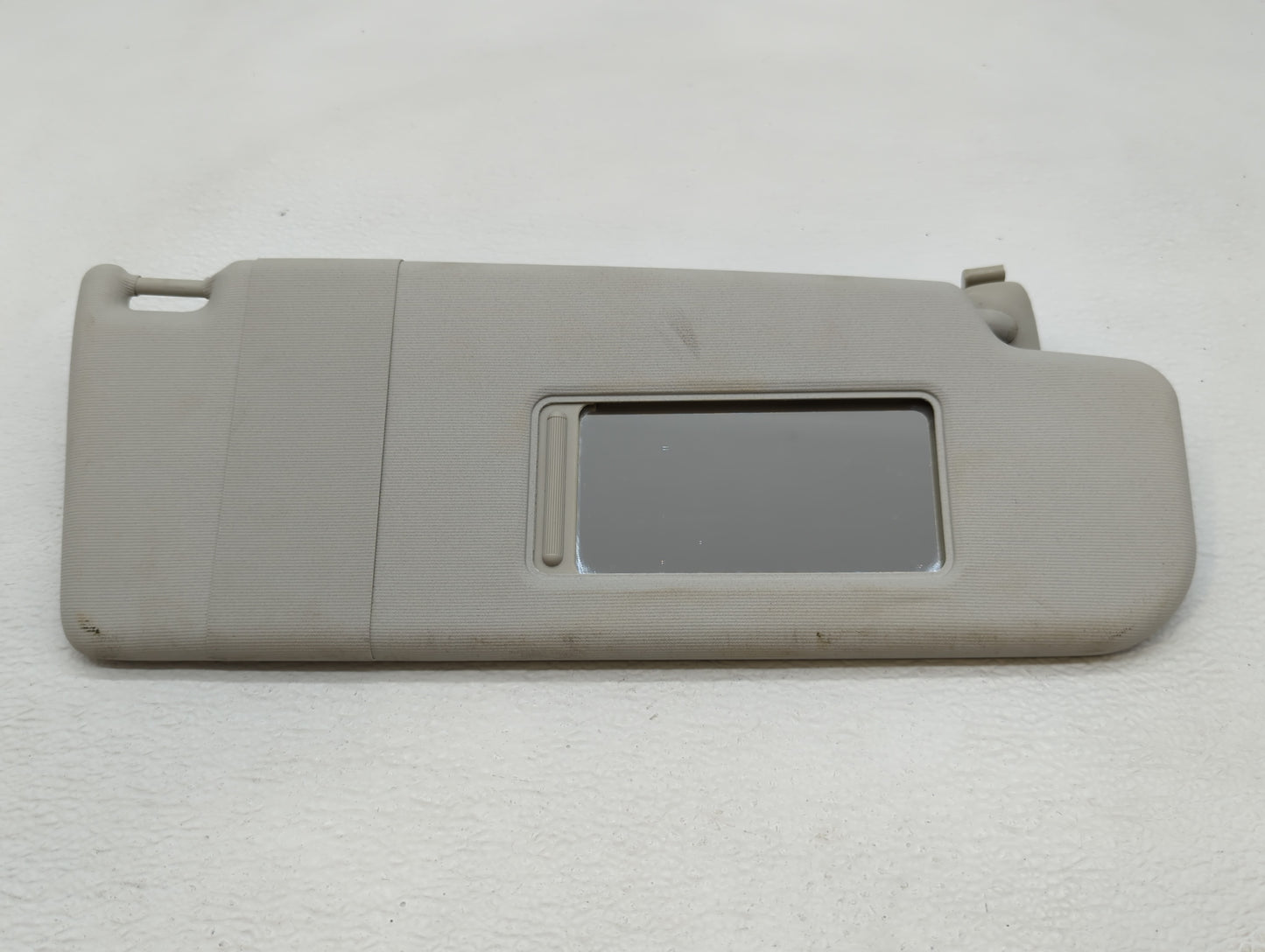 2018-2020 Nissan Rogue Sun Visor Shade Replacement Passenger Right Mirror Fits Fits 2018 2019 2020 OEM Used Auto Parts - Oem