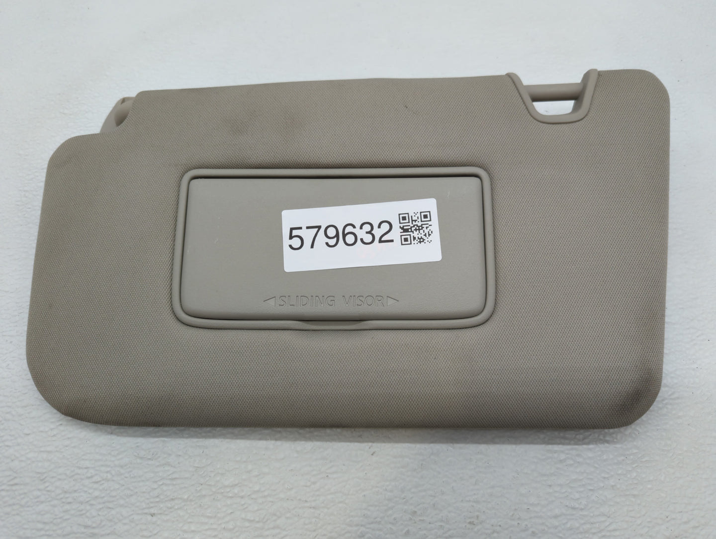 2018-2020 Nissan Rogue Sun Visor Shade Replacement Driver Left Mirror Fits Fits 2018 2019 2020 OEM Used Auto Parts - Oemused