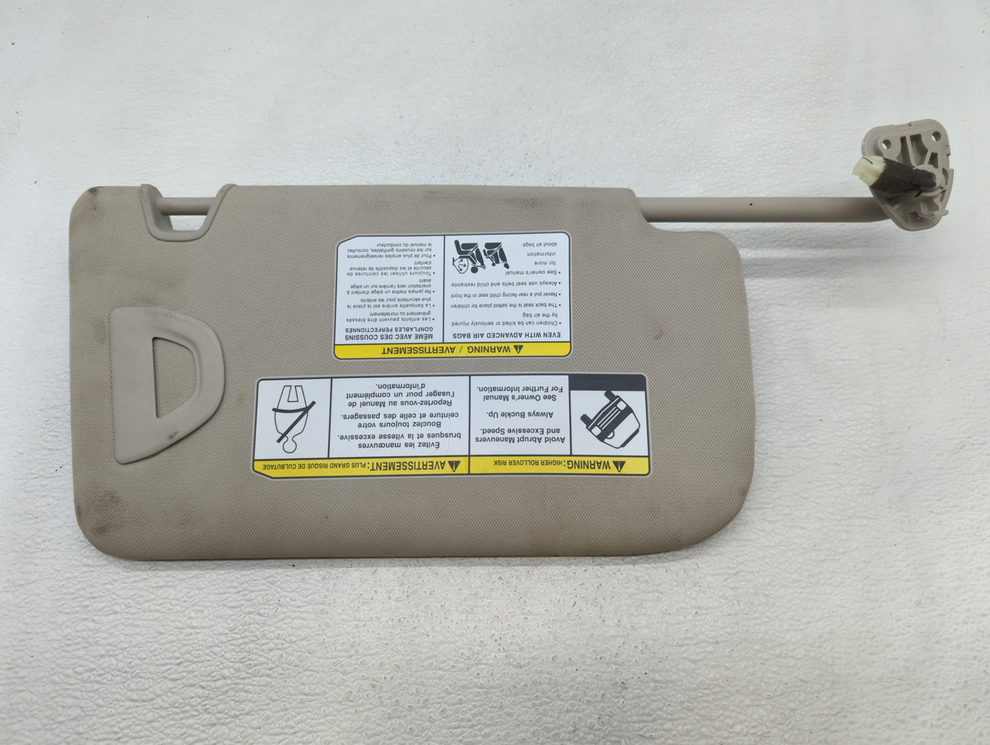 2018-2020 Nissan Rogue Sun Visor Shade Replacement Driver Left Mirror Fits Fits 2018 2019 2020 OEM Used Auto Parts - Oemused