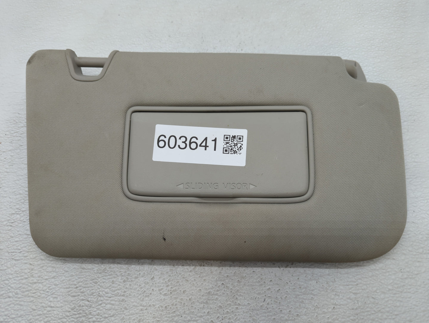 2018-2020 Nissan Rogue Sun Visor Shade Replacement Passenger Right Mirror Fits Fits 2018 2019 2020 OEM Used Auto Parts - Oem