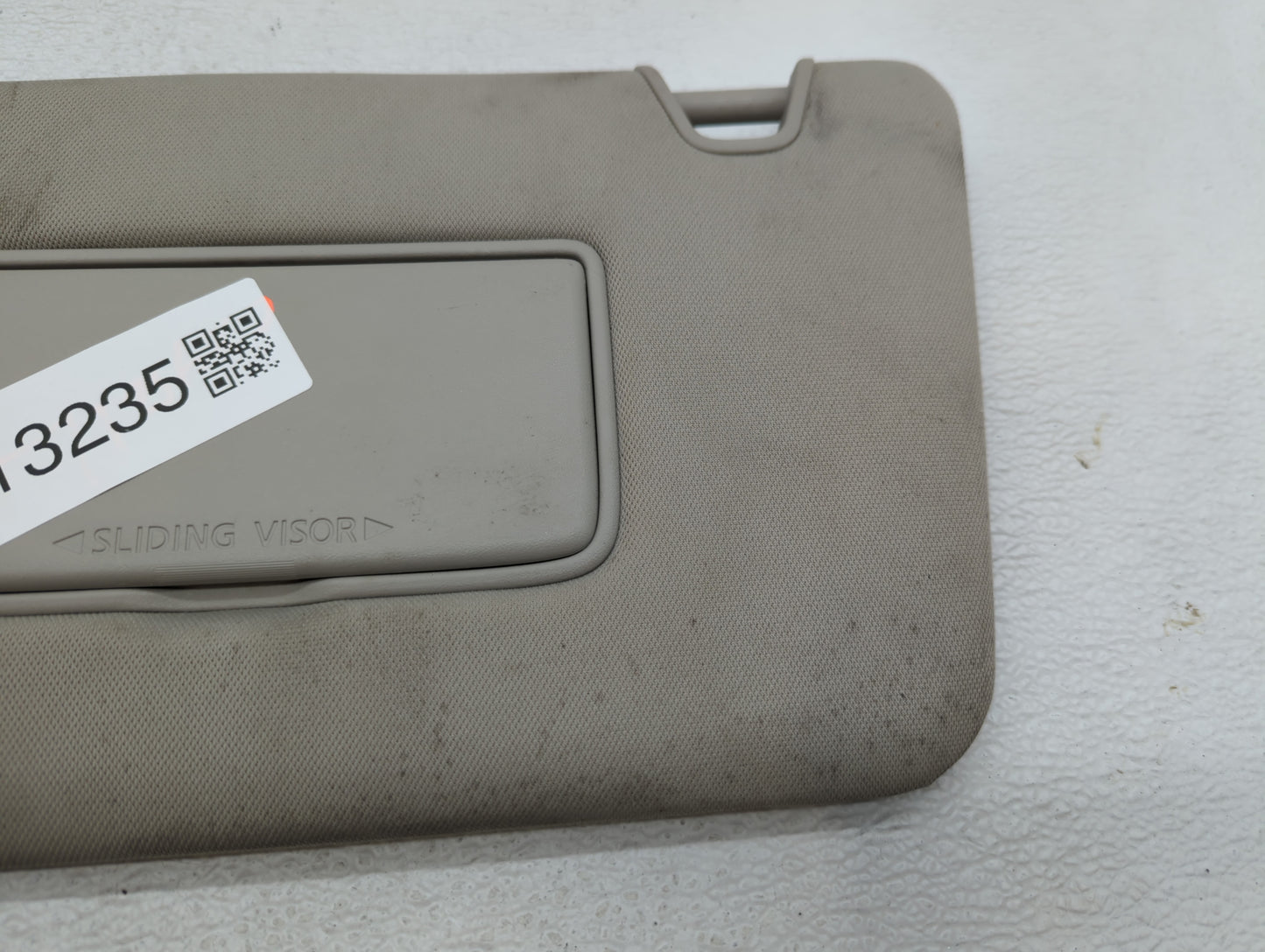2018-2020 Nissan Rogue Sun Visor Shade Replacement Driver Left Mirror Fits Fits 2018 2019 2020 OEM Used Auto Parts - Oemused