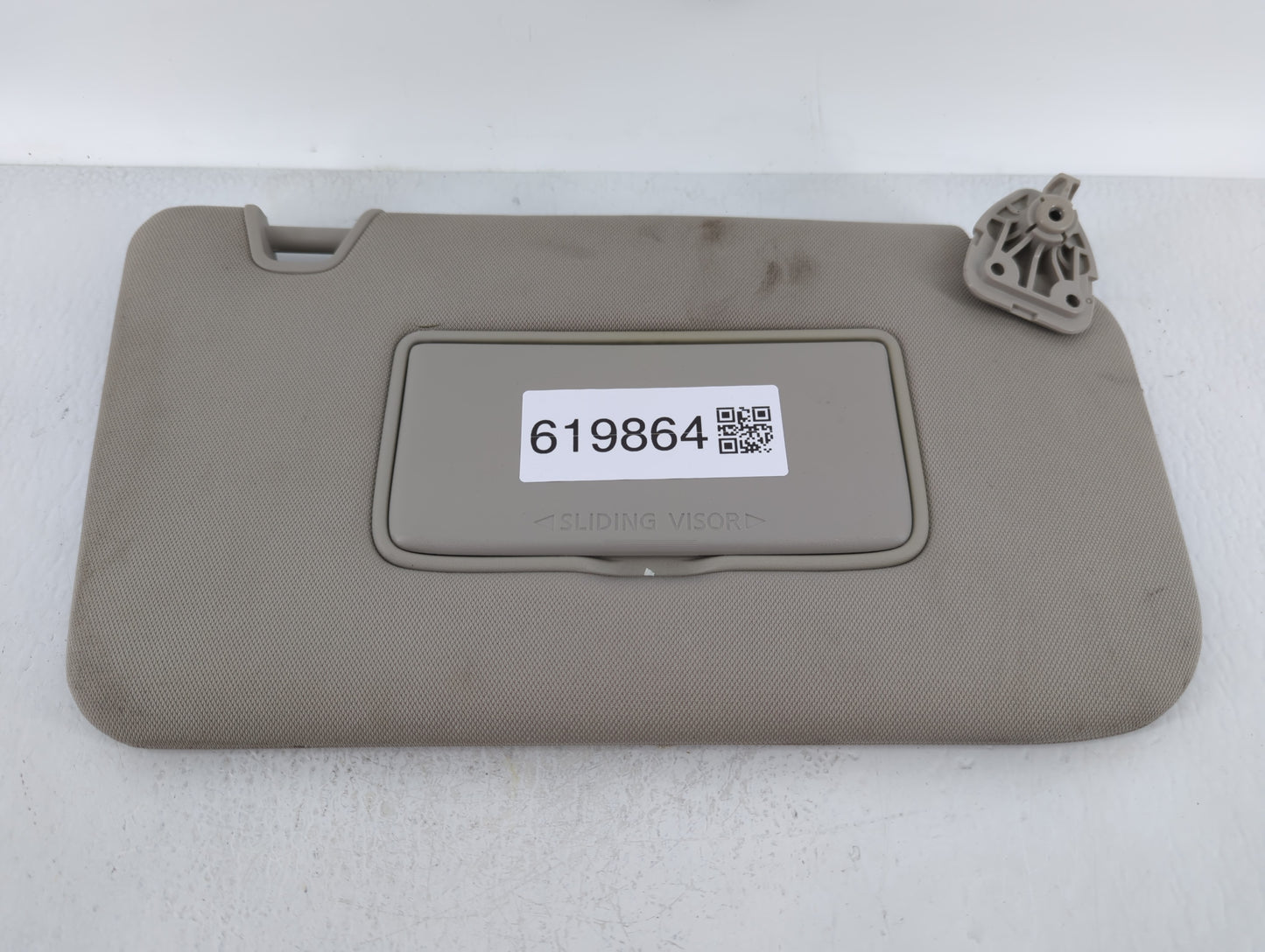 2018-2020 Nissan Rogue Sun Visor Shade Replacement Passenger Right Mirror Fits Fits 2018 2019 2020 OEM Used Auto Parts - Oem