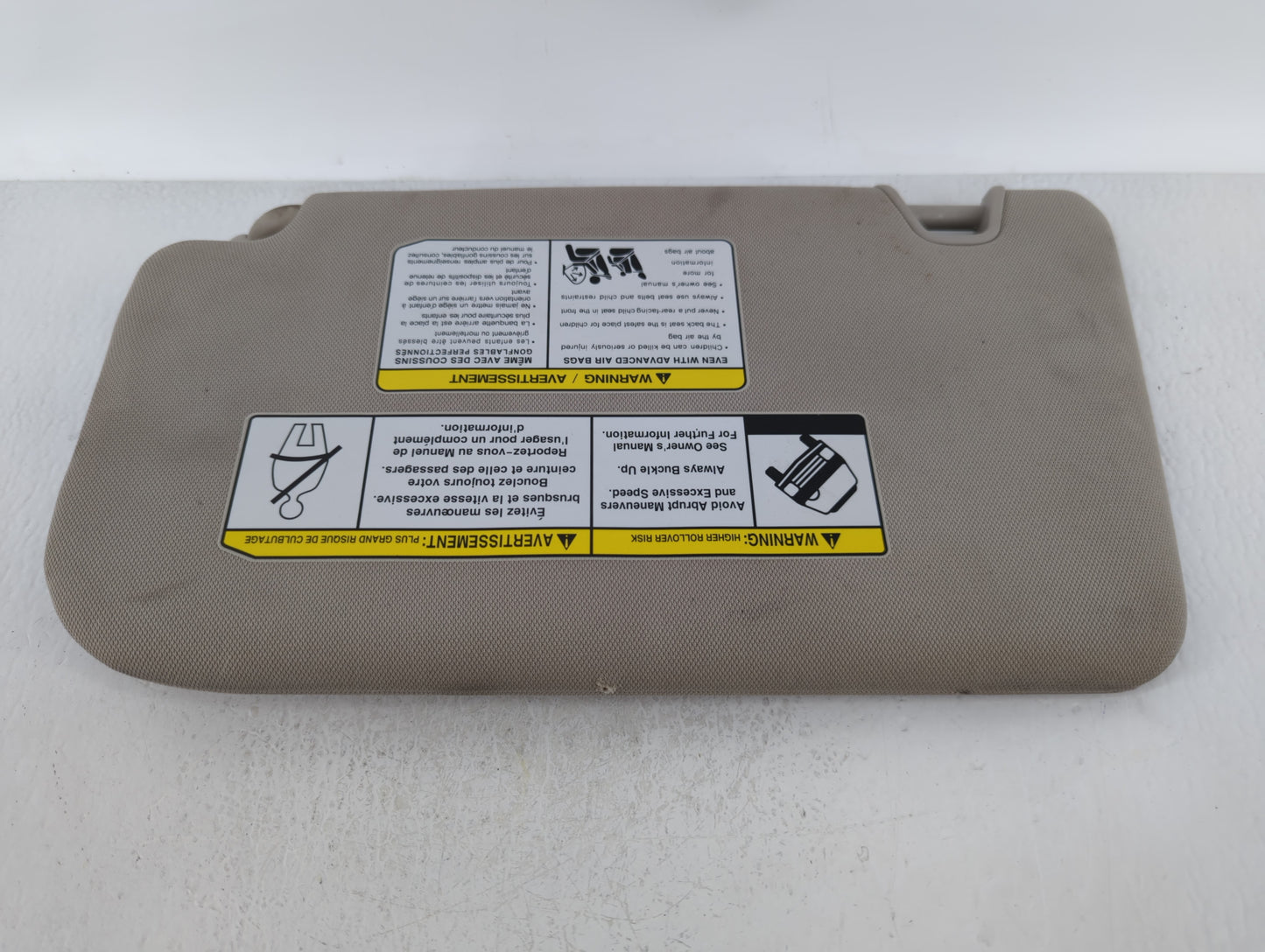 2018-2020 Nissan Rogue Sun Visor Shade Replacement Passenger Right Mirror Fits Fits 2018 2019 2020 OEM Used Auto Parts - Oem