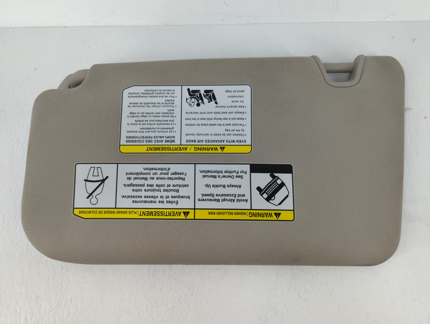 2018-2020 Nissan Rogue Sun Visor Shade Replacement Passenger Right Mirror Fits Fits 2018 2019 2020 OEM Used Auto Parts - Oem