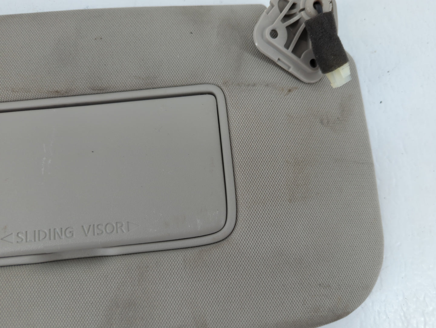 2018-2020 Nissan Rogue Sun Visor Shade Replacement Passenger Right Mirror Fits Fits 2018 2019 2020 OEM Used Auto Parts - Oem
