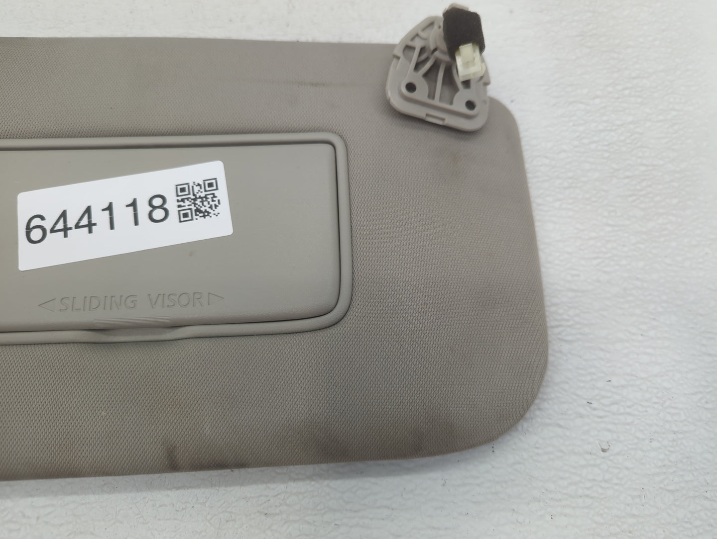 2018-2020 Nissan Rogue Sun Visor Shade Replacement Passenger Right Mirror Fits Fits 2018 2019 2020 OEM Used Auto Parts - Oem