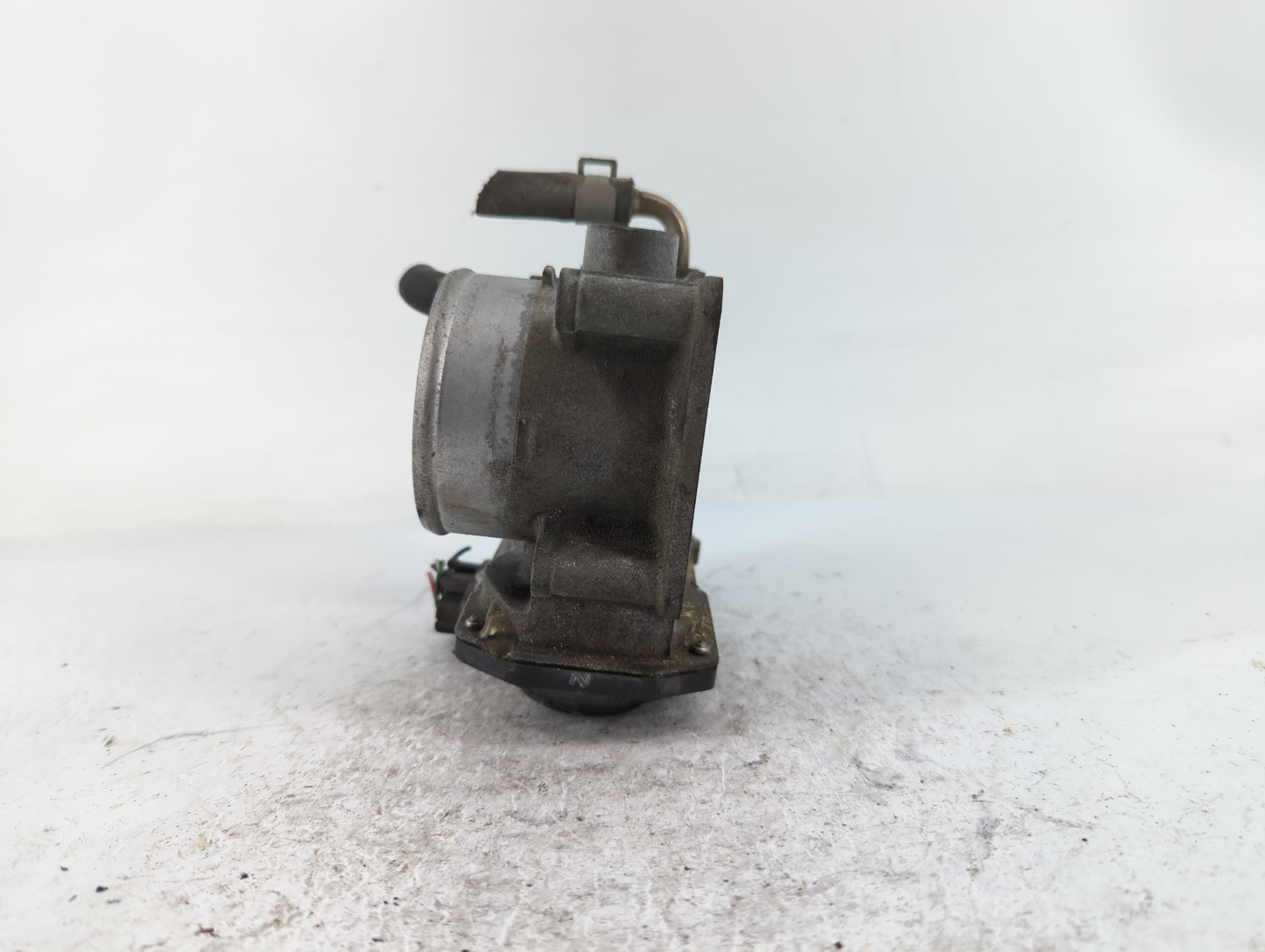 2014-2020 Nissan Rogue Throttle Body P/N:3TA60-01 C Fits Fits 2013 2014 2015 2016 2017 2018 2019 2020 OEM Used Auto Parts - 