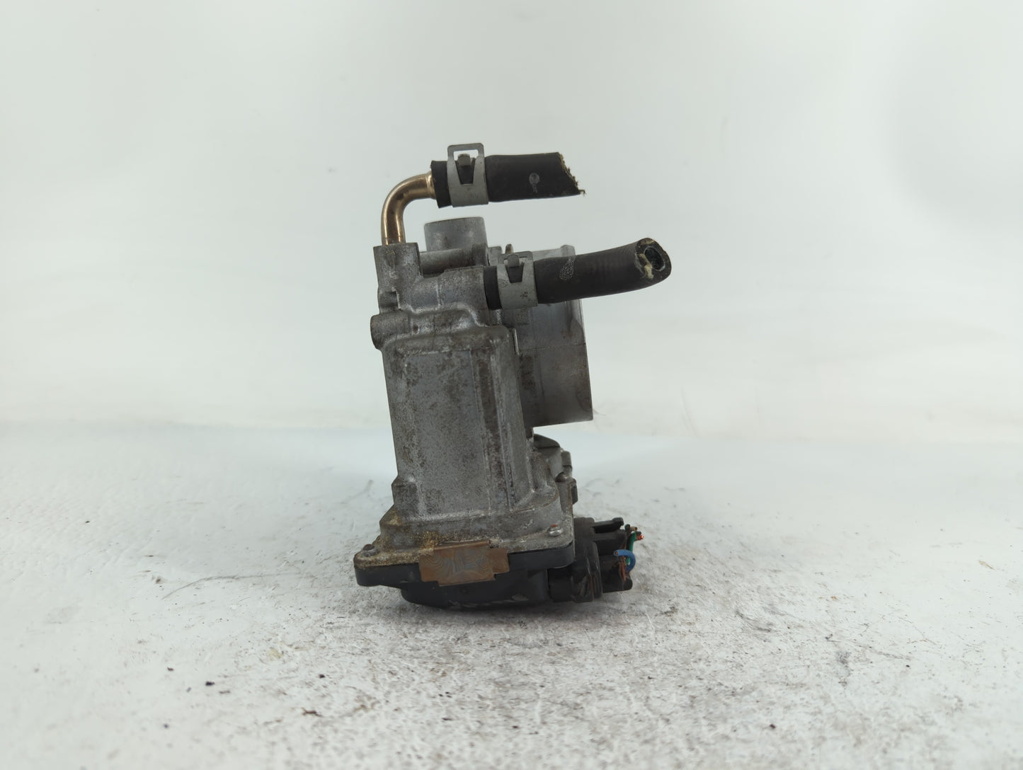 2014-2020 Nissan Rogue Throttle Body P/N:3TA60-01 C Fits Fits 2013 2014 2015 2016 2017 2018 2019 2020 OEM Used Auto Parts - 