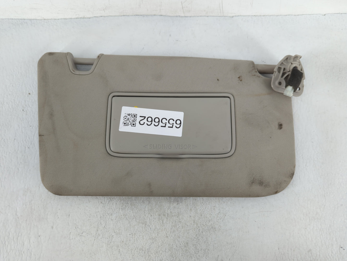 2018-2020 Nissan Rogue Sun Visor Shade Replacement Passenger Right Mirror Fits Fits 2018 2019 2020 OEM Used Auto Parts - Oem