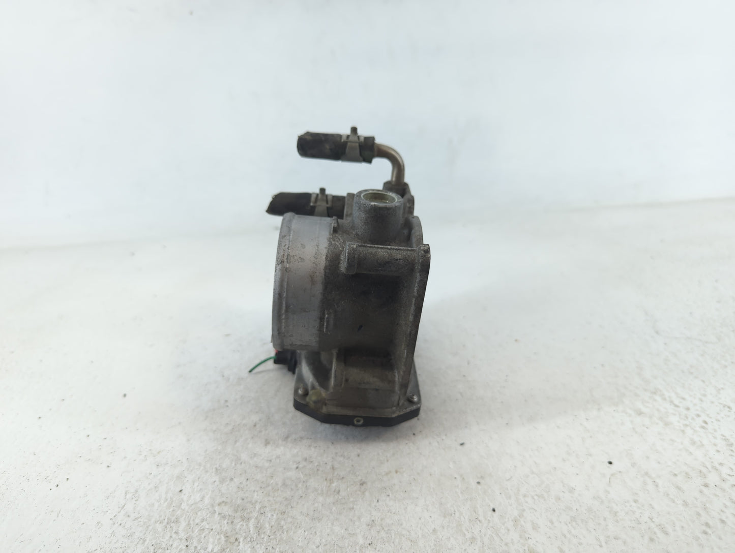 2014-2020 Nissan Rogue Throttle Body P/N:3TA60-01 C Fits Fits 2013 2014 2015 2016 2017 2018 2019 2020 OEM Used Auto Parts - 