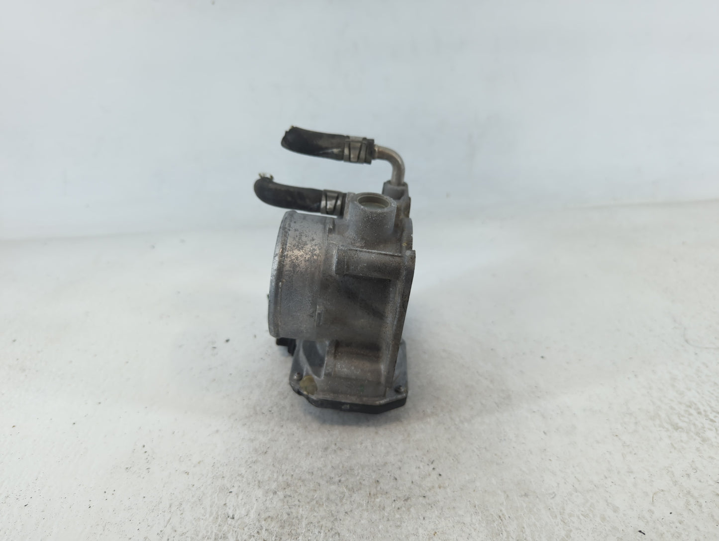 2014-2020 Nissan Rogue Throttle Body P/N:3TA60-01 C Fits Fits 2013 2014 2015 2016 2017 2018 2019 2020 OEM Used Auto Parts - 