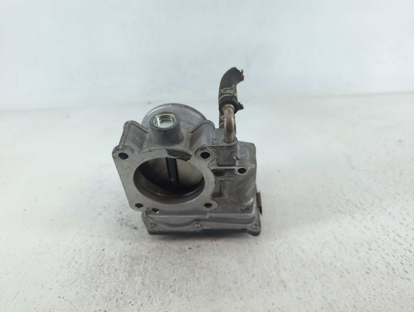 2014-2020 Nissan Rogue Throttle Body P/N:3TA60-01 C Fits Fits 2013 2014 2015 2016 2017 2018 2019 2020 OEM Used Auto Parts - 
