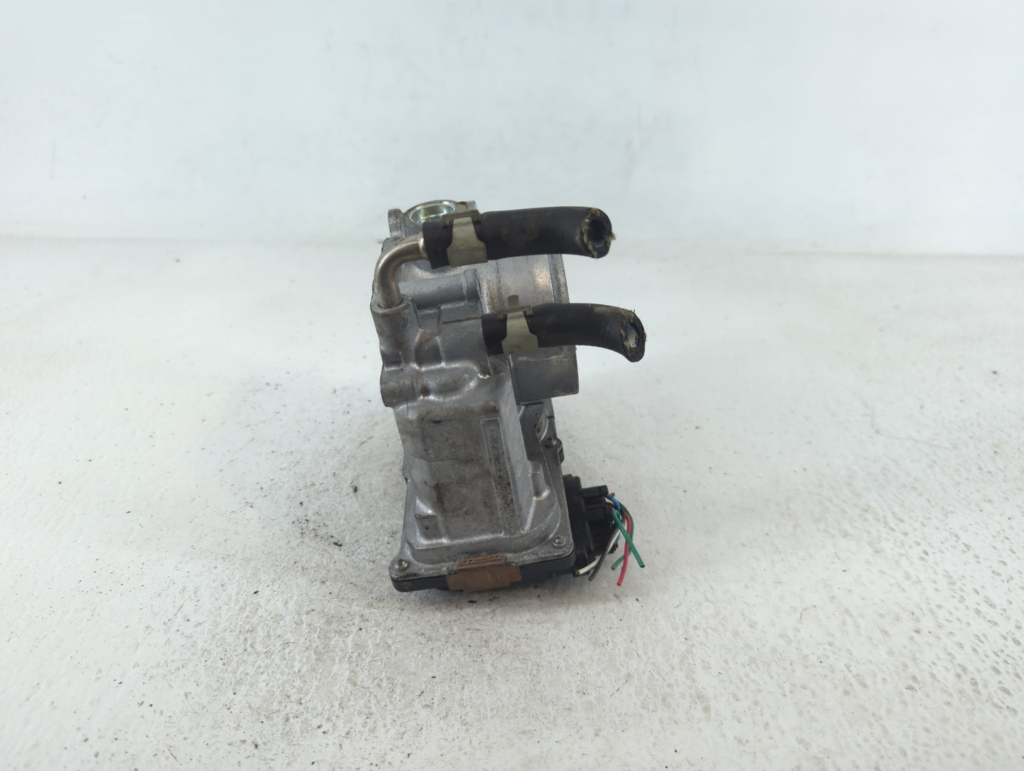 2014-2020 Nissan Rogue Throttle Body P/N:3TA60-01 C Fits Fits 2013 2014 2015 2016 2017 2018 2019 2020 OEM Used Auto Parts - 