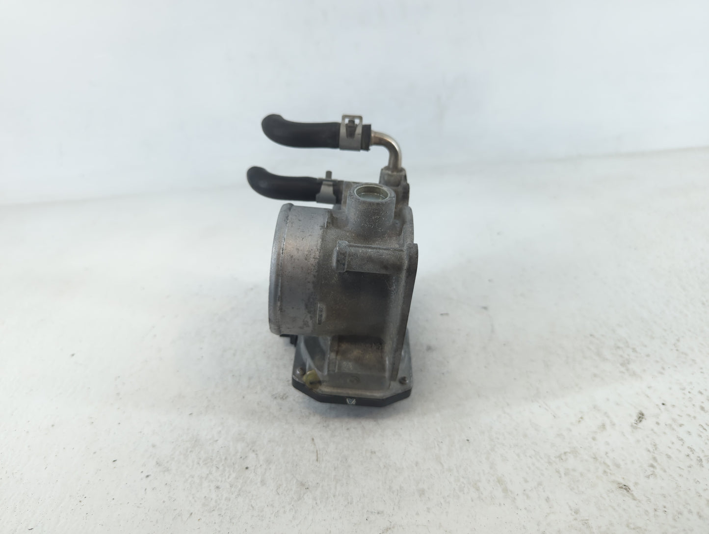 2014-2020 Nissan Rogue Throttle Body P/N:3TA60-01-C Fits Fits 2013 2014 2015 2016 2017 2018 2019 2020 OEM Used Auto Parts - 