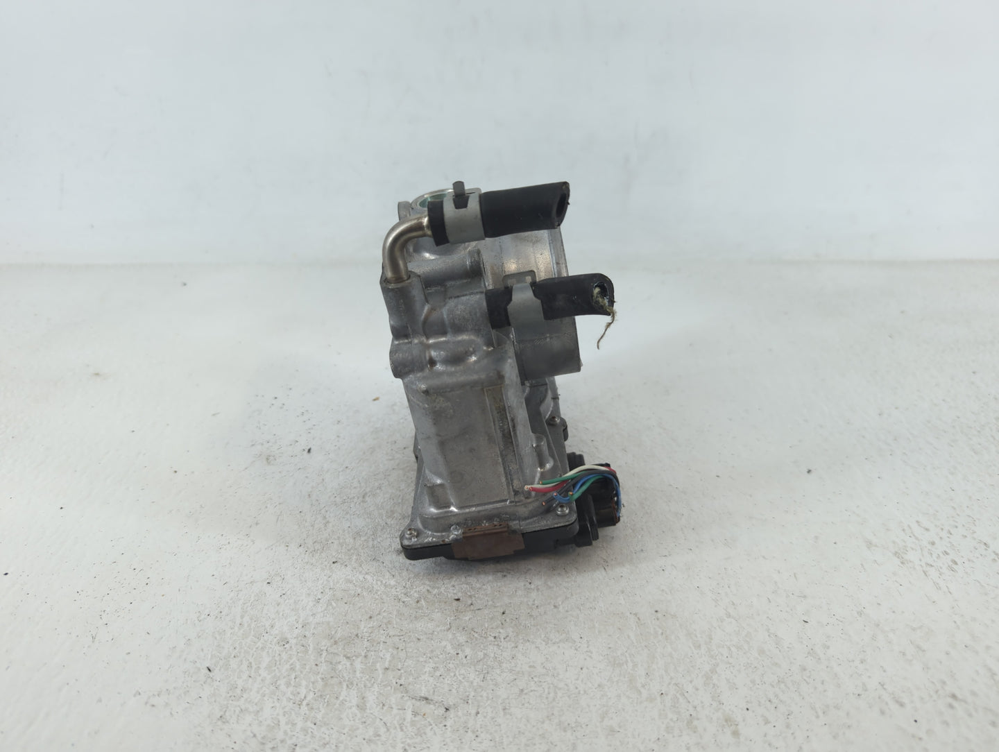 2014-2020 Nissan Rogue Throttle Body P/N:3TA60-01-C Fits Fits 2013 2014 2015 2016 2017 2018 2019 2020 OEM Used Auto Parts - 