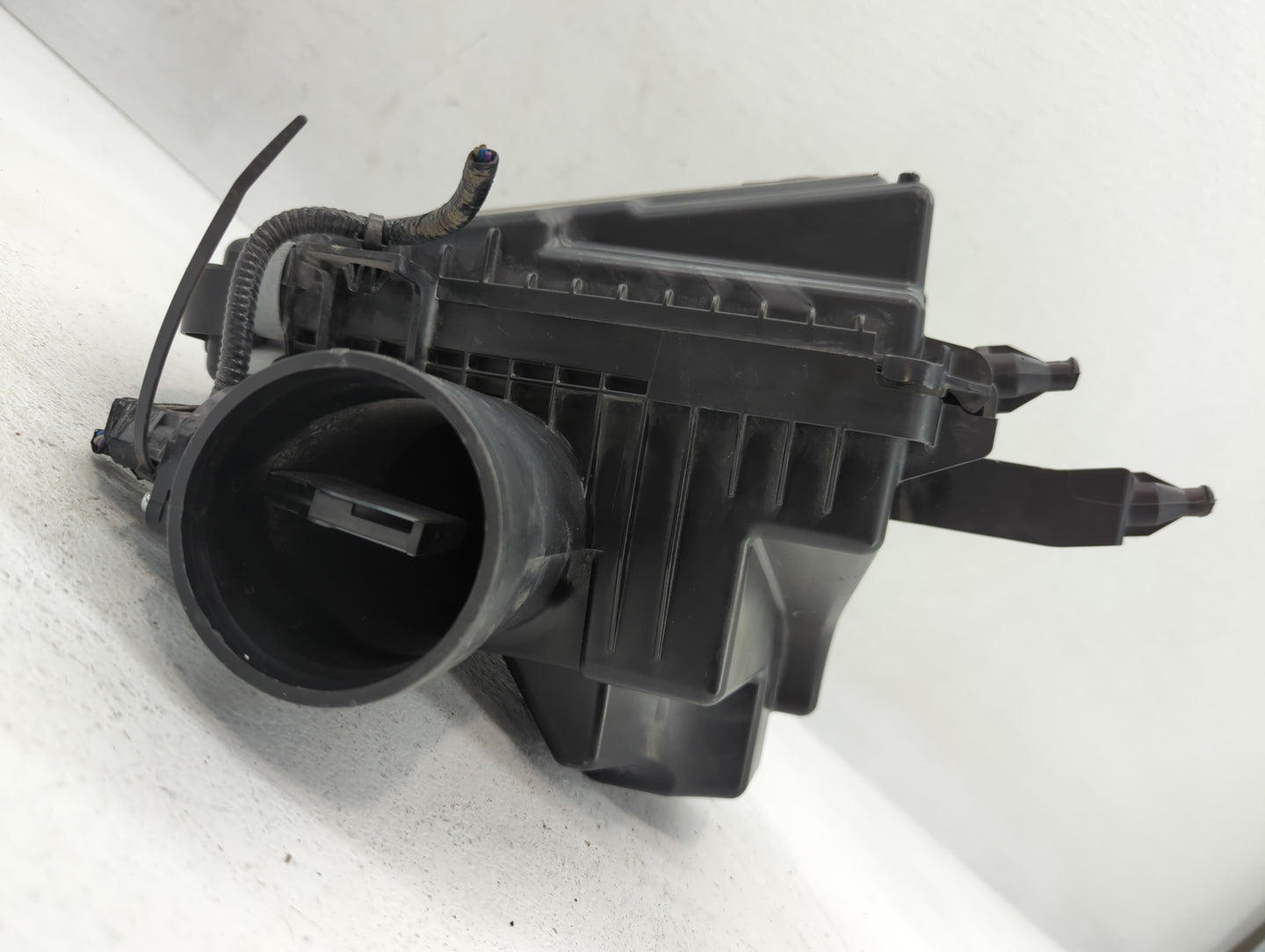 2019-2020 Nissan Rogue Air Cleaner Intake-duct Hose Tube - Oemusedautoparts1.com