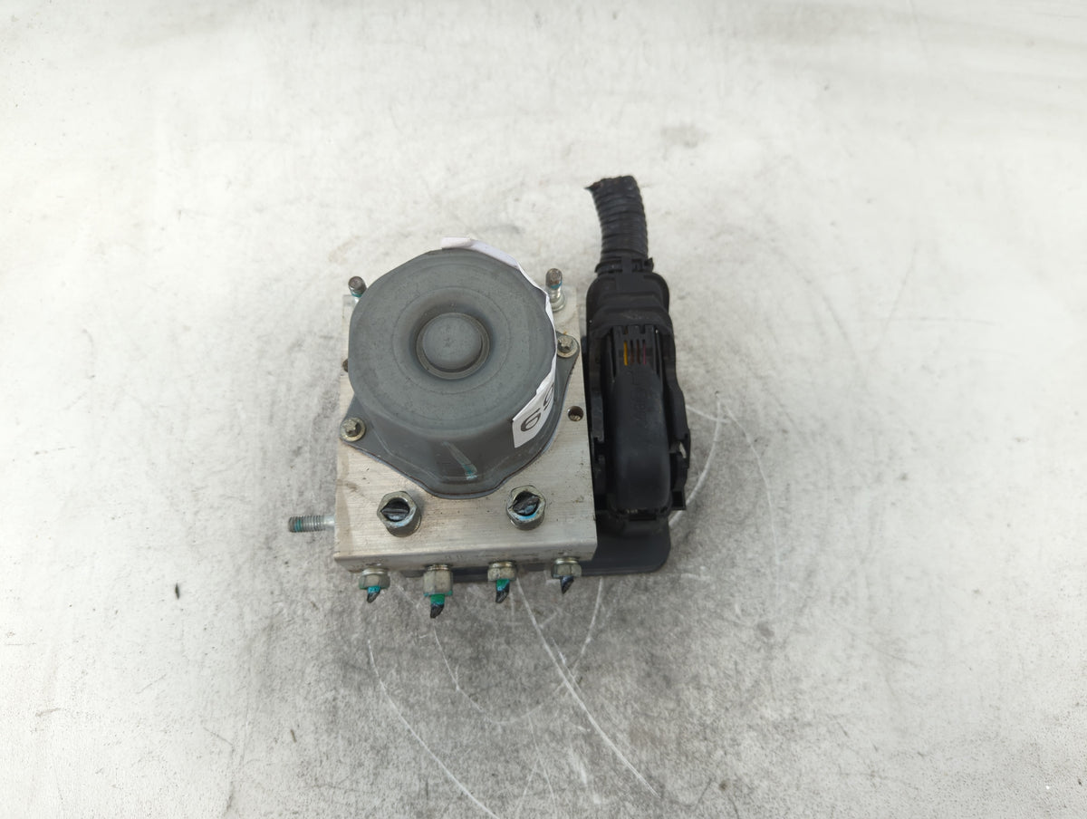 2019-2020 Nissan Rogue Anti-Lock Brake ABS Pump Module Actuator OEM P/N:47660 5HT0A Fits Fits 2019 2020 OEM Used Auto Parts 