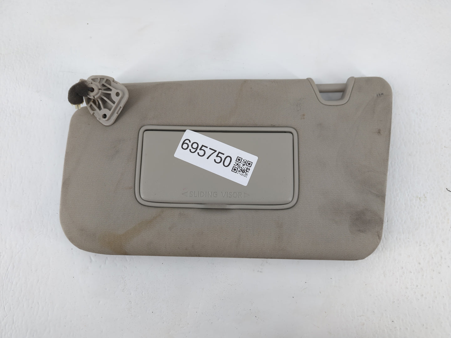 2018-2020 Nissan Rogue Sun Visor Shade Replacement Driver Left Mirror Fits Fits 2018 2019 2020 OEM Used Auto Parts - Oemused