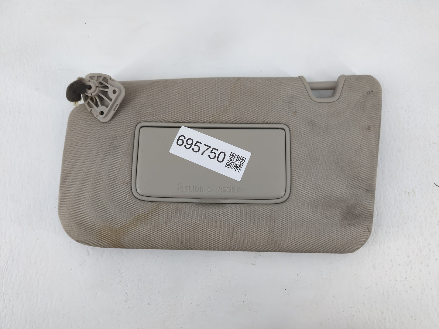 2018-2020 Nissan Rogue Sun Visor Shade Replacement Driver Left Mirror Fits Fits 2018 2019 2020 OEM Used Auto Parts - Oemused